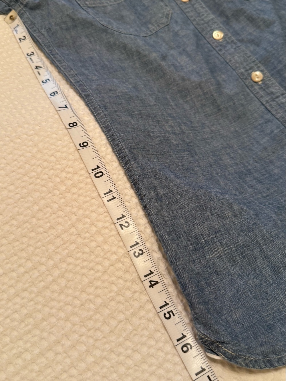 J. Crew | Chambray Button-Down Shirt in Blue | Size = 00 - Picture 4 of 7